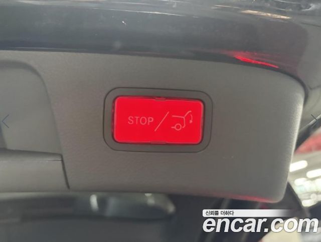 Mercedes-Benz GLA-Class 2018 — photo 10