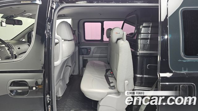 Hyundai Starex 2020 — photo 11