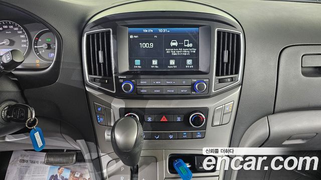 Hyundai Starex 2020 — photo 16