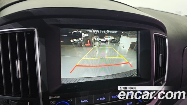Hyundai Starex 2020 — photo 17