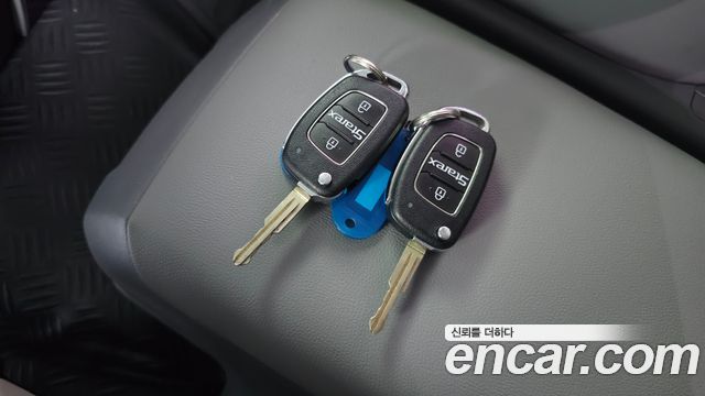 Hyundai Starex 2020 — photo 19