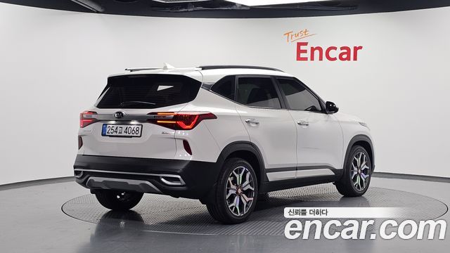 Kia Seltos 2021 — photo 2