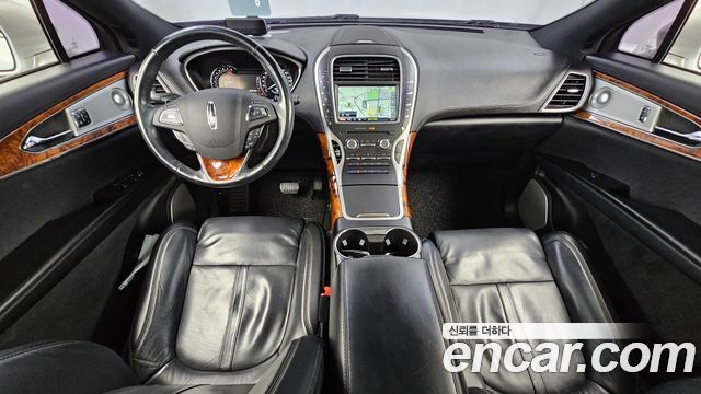 Lincoln MKX 2018 — photo 10