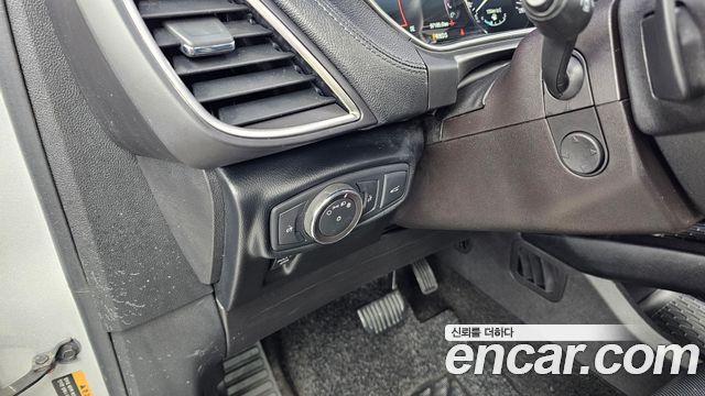 Lincoln MKX 2018 — photo 36