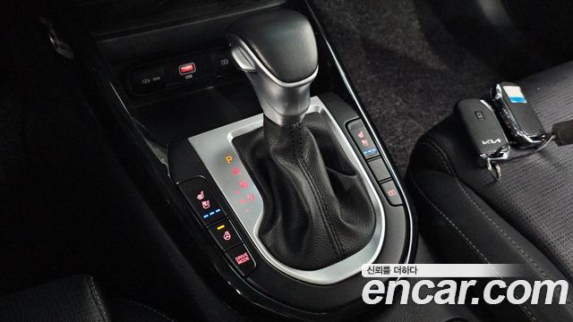 Kia K3 2023 — photo 12