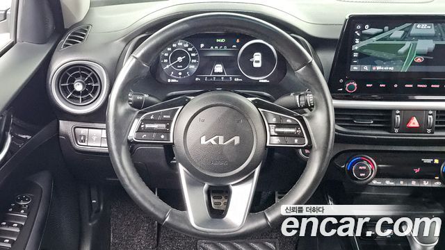 Kia K3 2023 — photo 19