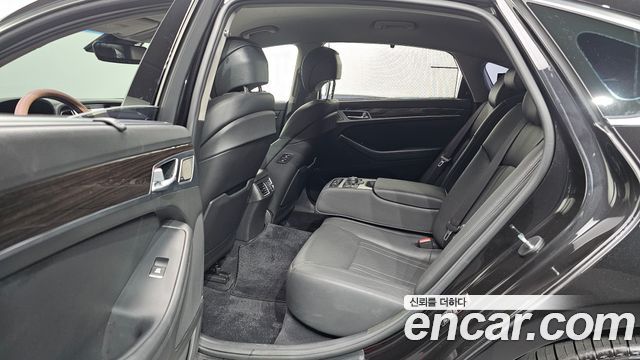Genesis G80 2019 — photo 11