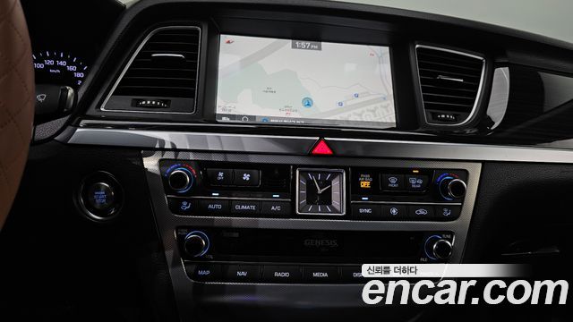 Genesis G80 2019 — photo 15