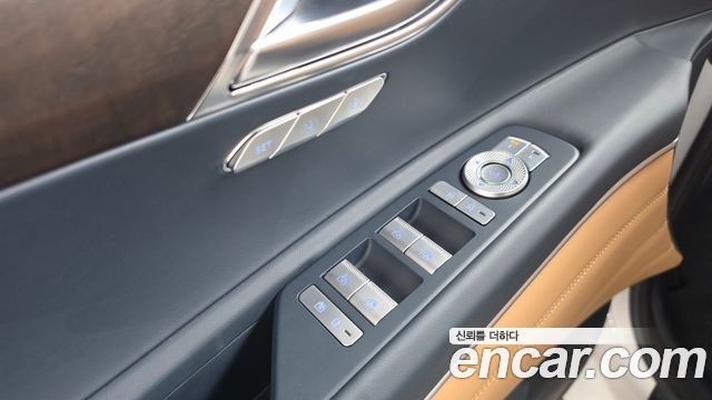 Genesis GV80 2023 — photo 27