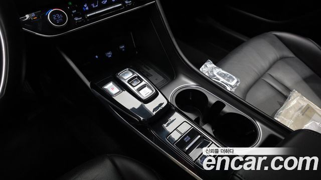 Hyundai Sonata 2020 — photo 12