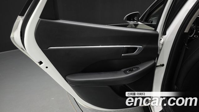 Hyundai Sonata 2020 — photo 15