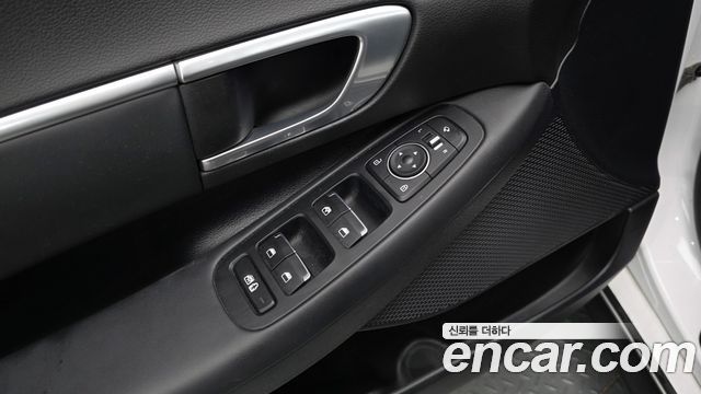 Hyundai Sonata 2020 — photo 27