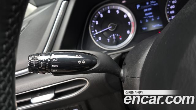Hyundai Sonata 2020 — photo 32