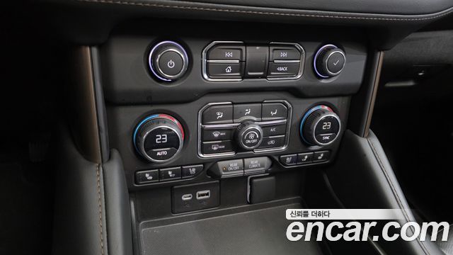Chevrolet Korea Tahoe 2023 — photo 32