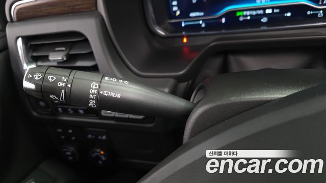Chevrolet Korea Tahoe 2023 — photo 35
