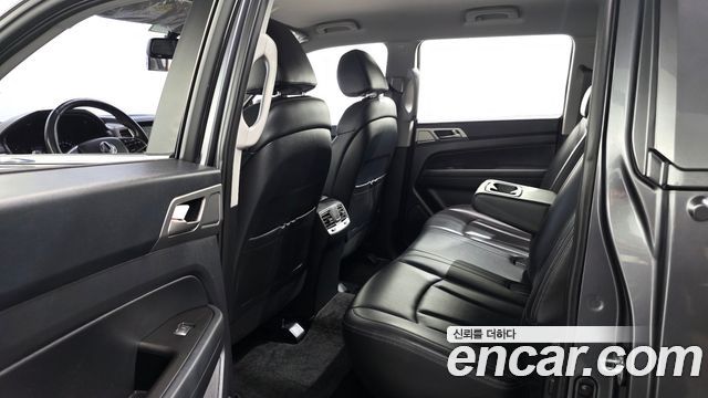 KG Mobility Rexton 2018 — photo 11