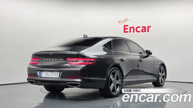 Genesis G80 2022 — photo 2