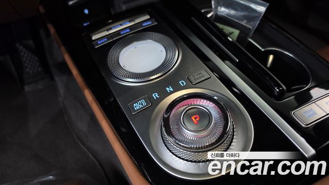 Genesis G80 2022 — photo 12