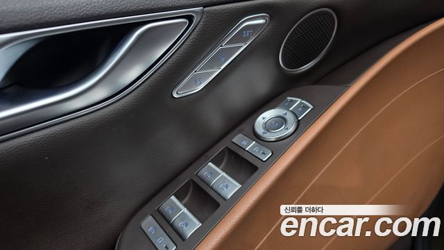 Genesis G80 2022 — photo 29