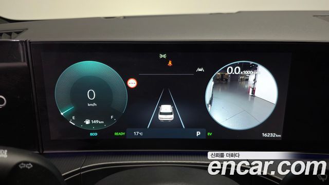 Hyundai Santafe 2025 — photo 11