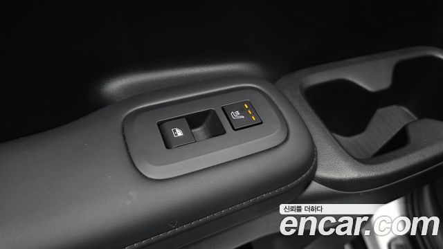 Hyundai Santafe 2025 — photo 25