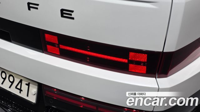 Hyundai Santafe 2025 — photo 9