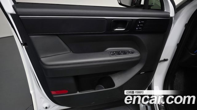 Hyundai Santafe 2025 — photo 14