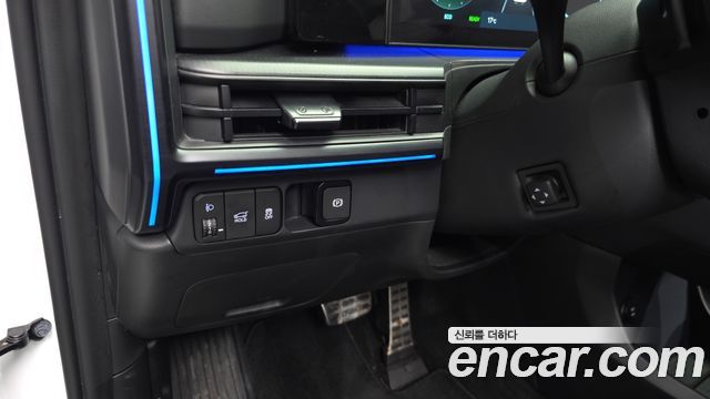 Hyundai Santafe 2025 — photo 30
