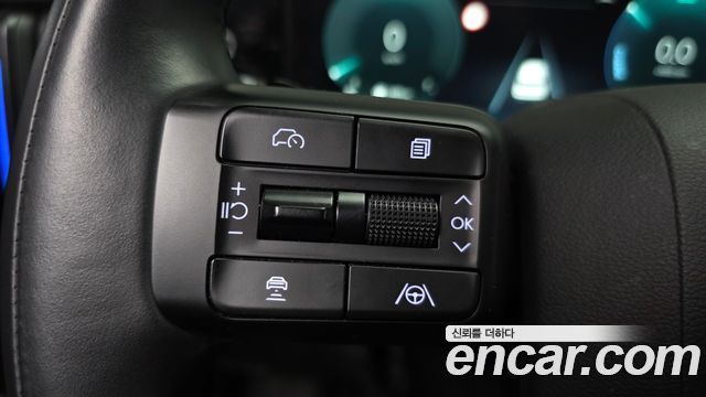 Hyundai Santafe 2025 — photo 31