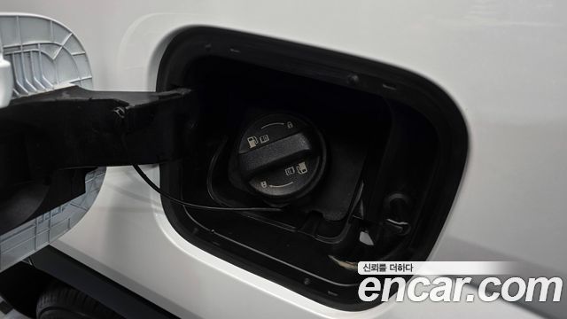 Hyundai Santafe 2025 — photo 39