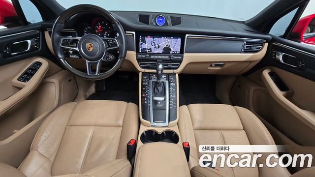 Porsche Macan 2021 — photo 7