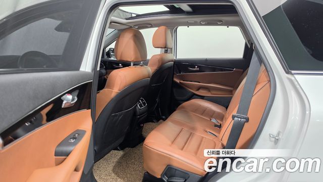 Kia Sorento 2019 — photo 11