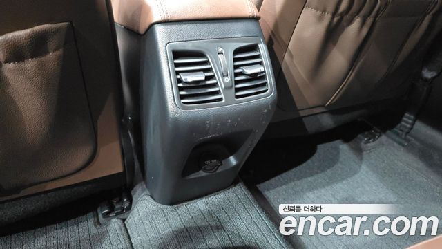 Hyundai Sonata 2018 — photo 32
