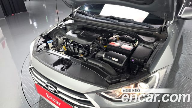 Hyundai AVANTE 2018 — photo 6