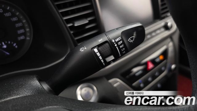 Hyundai AVANTE 2018 — photo 26