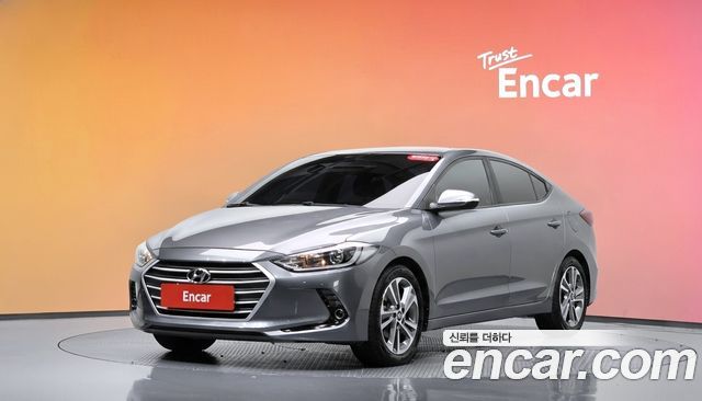 Hyundai AVANTE 2018 — photo 1