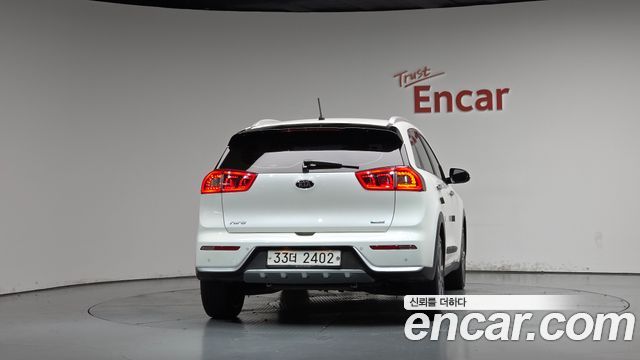 Kia Niro 2018 — photo 4
