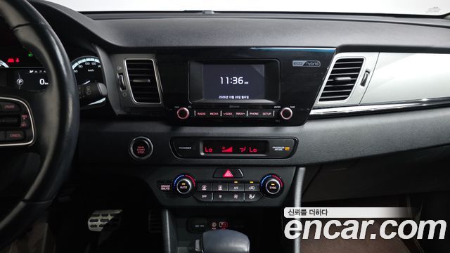 Kia Niro 2018 — photo 20