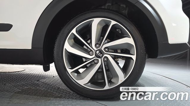Kia Niro 2018 — photo 7