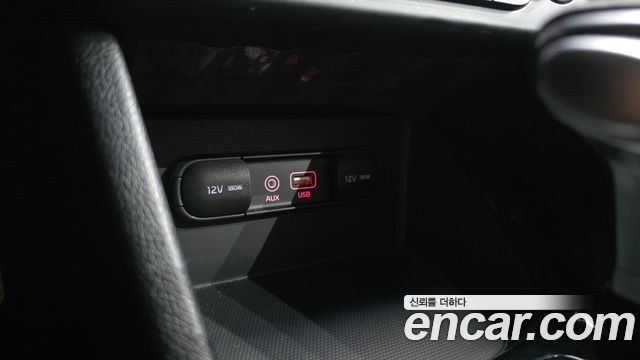 Kia Niro 2018 — photo 28