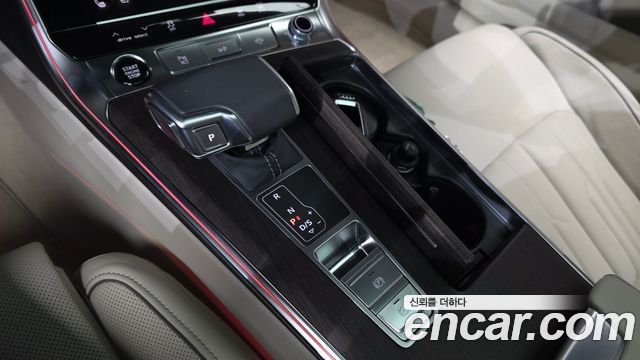 Audi A6 2025 — photo 12