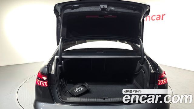 Audi A6 2025 — photo 23
