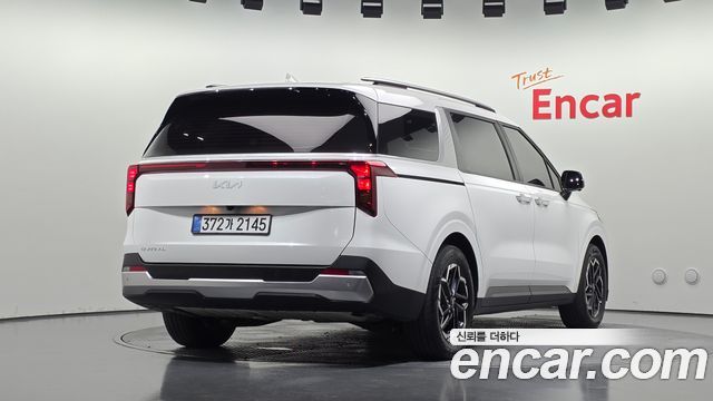 Kia Canival 2024 — photo 2