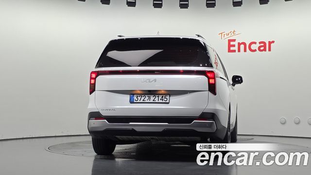 Kia Canival 2024 — photo 4