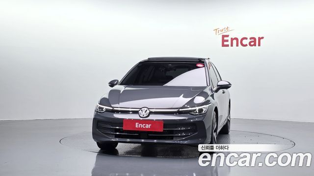 Volkswagen Golf 2025 — photo 3