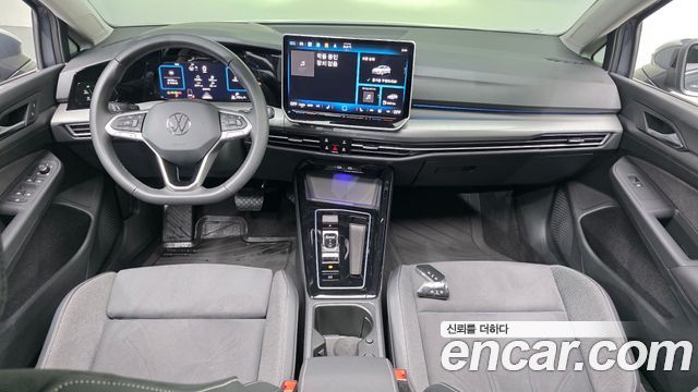 Volkswagen Golf 2025 — photo 10