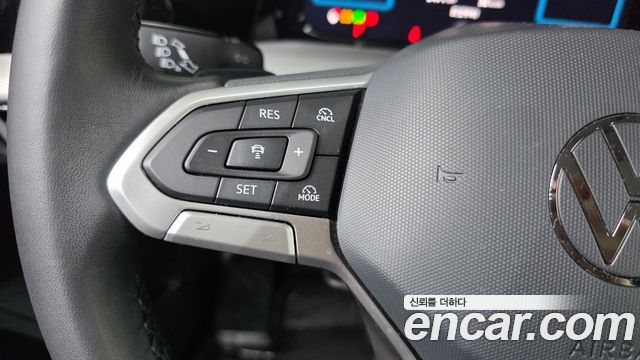 Volkswagen Golf 2025 — photo 25