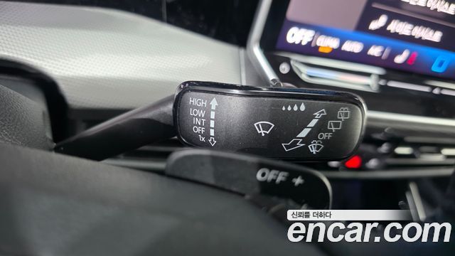 Volkswagen Golf 2025 — photo 28