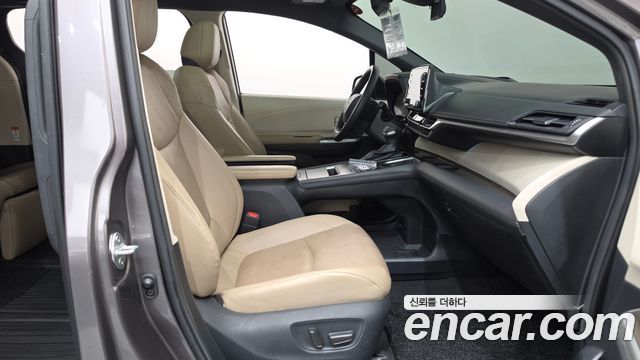 Toyota Sienna 2022 — photo 11