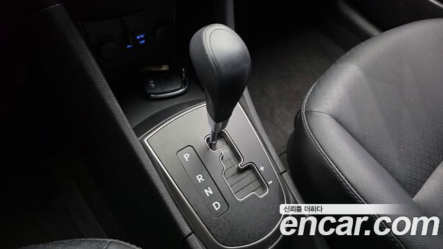 Hyundai Accent 2019 — photo 12